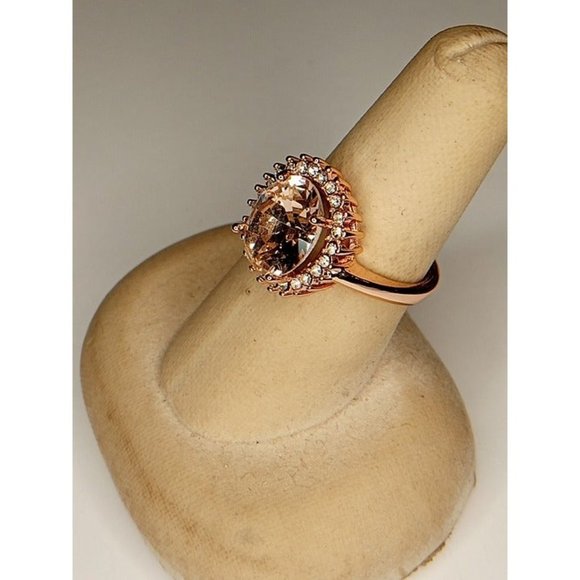 Size 8 Morganite Look Rose Gold Tone Rhinestone Ring (1e1) - Picture 3 of 7